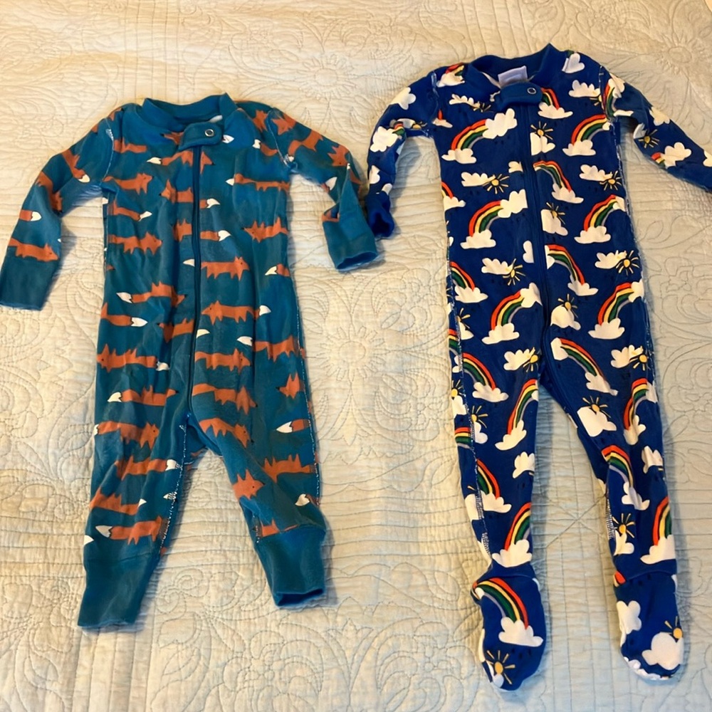 Hanna Andersson pajamas size 6-12 months (2 onesies)